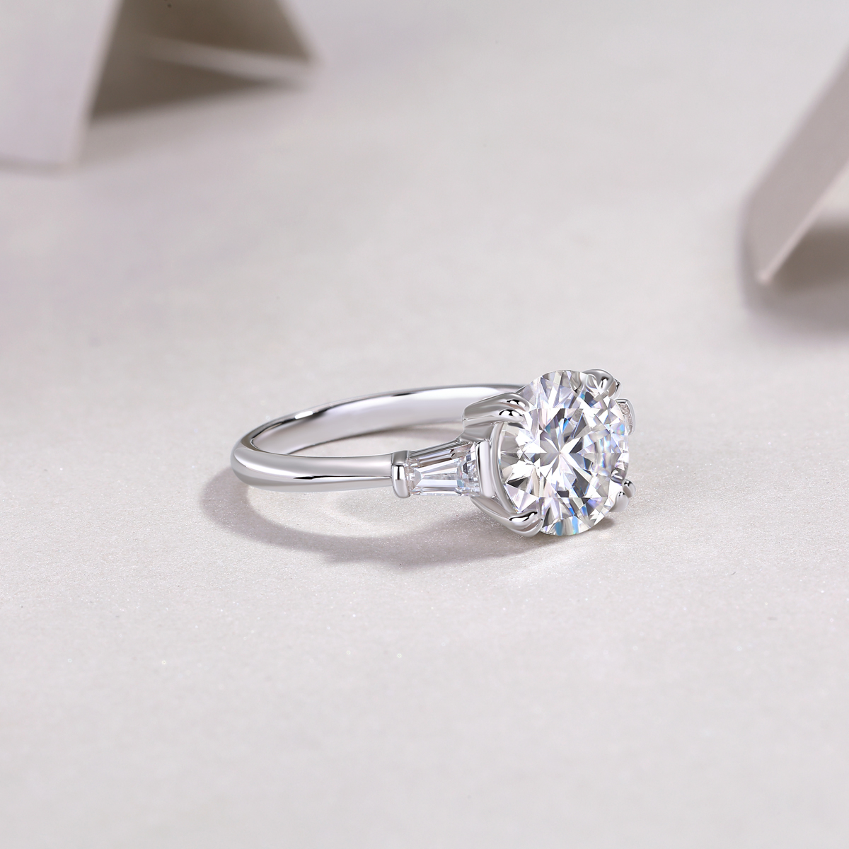 The Glorious Path - A Wedding Ring Set With Top-quality Octagonal Moissanite In Silver And