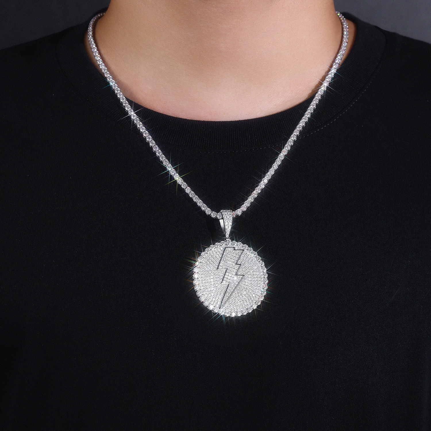 The Glory Of Thunder - A Fashionable And Trendy Necklace Pendant Set With Top-quality