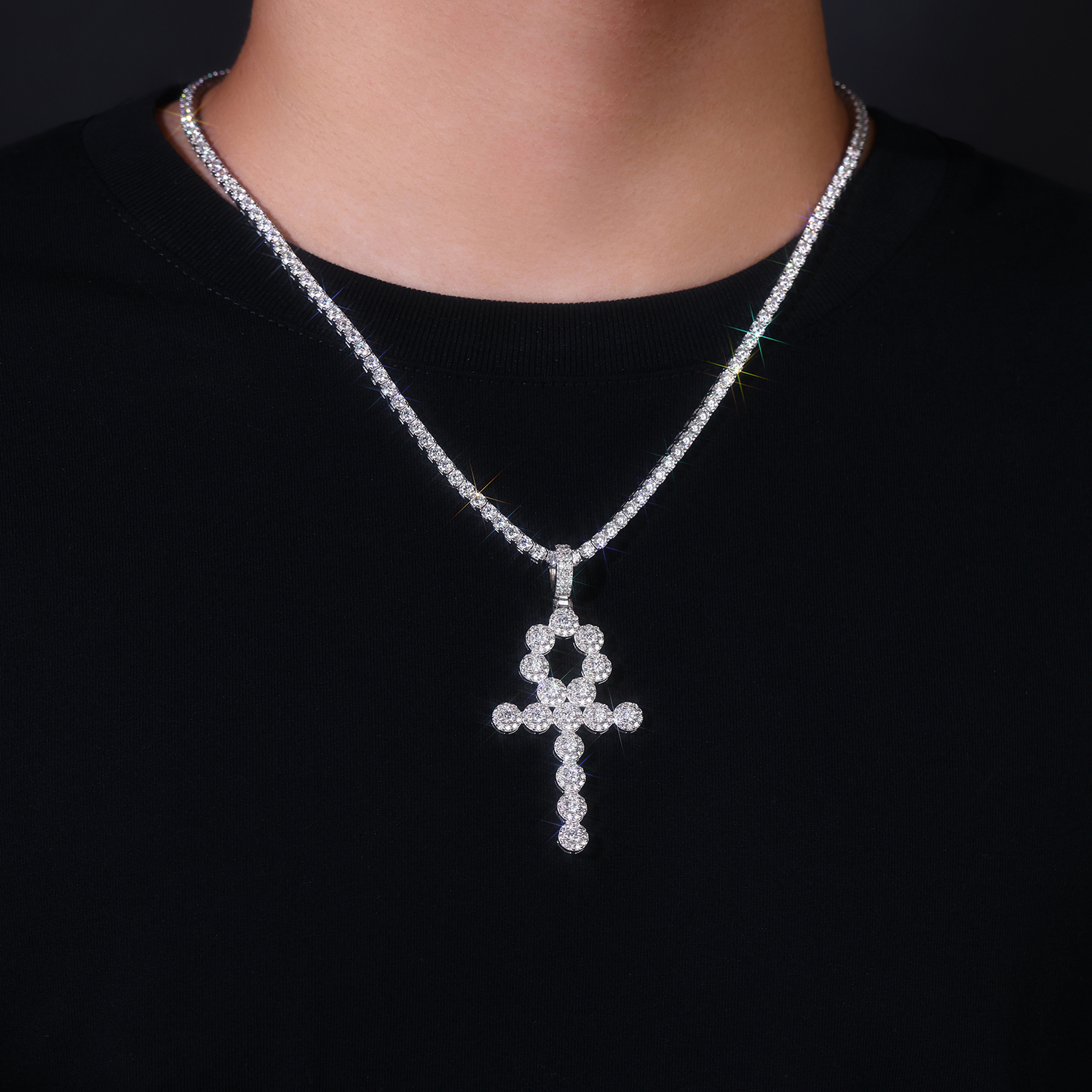 The Key To Holy Radiance - A Fashionable And Trendy Necklace Pendant Set With Top-quality