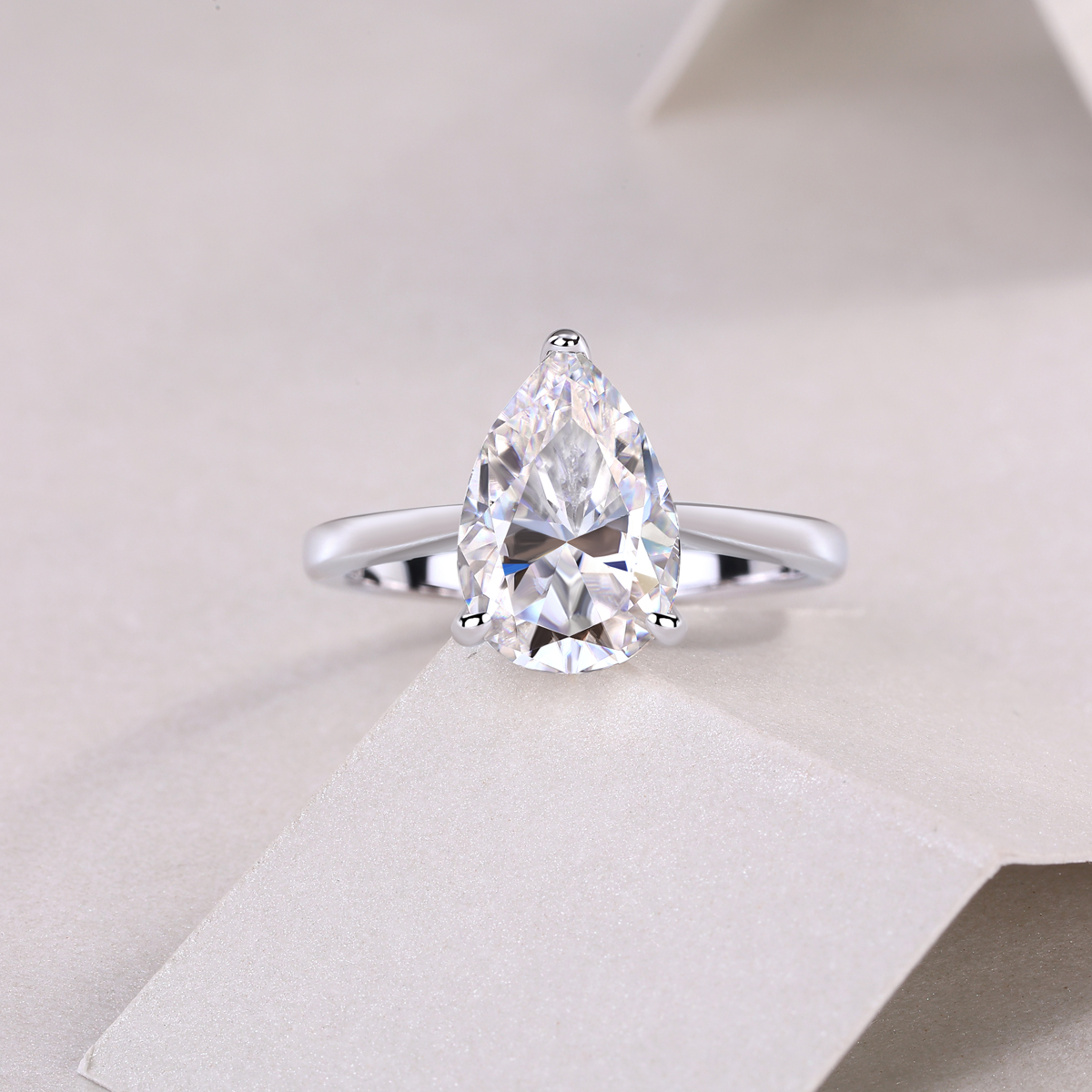 The Ultimate Simplicity - Set With Top-quality Heart-shaped Moissanite Silver And