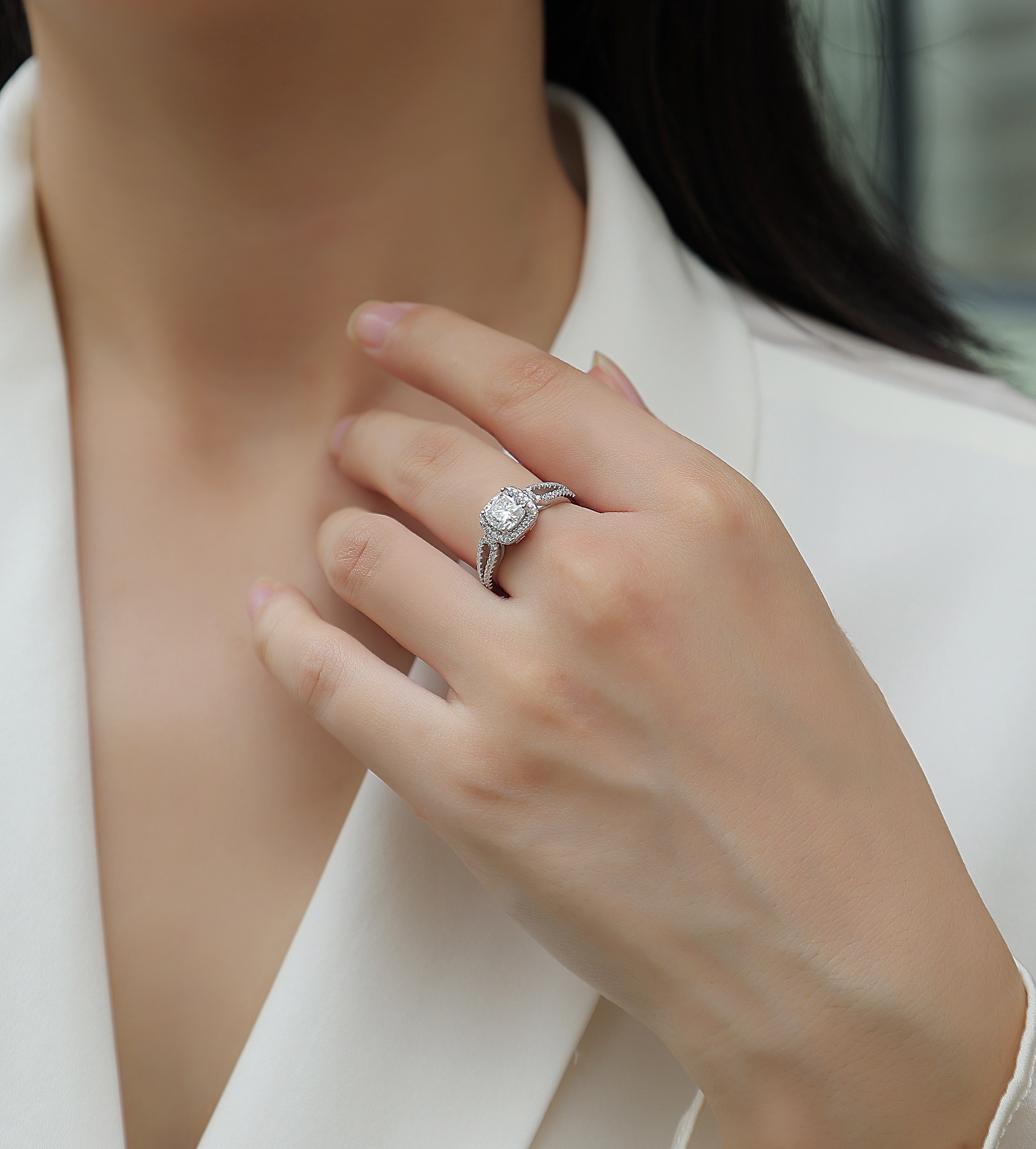 Time Mail - A Wedding Ring Set With Top-quality Moissanite Silver And Platinum-plated