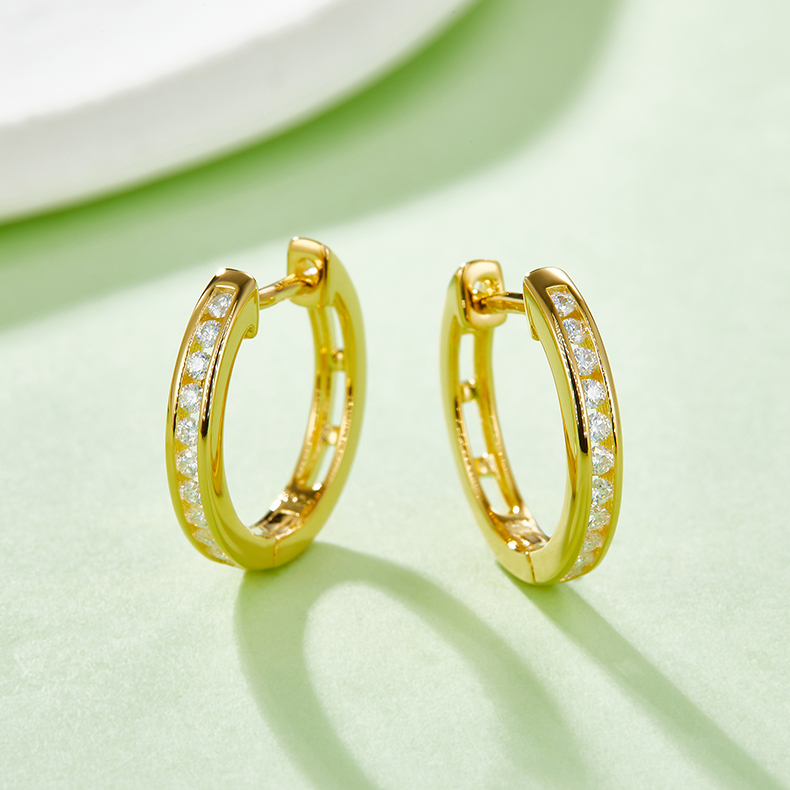Top-quality Moissanite Luxury And Fashionable Light Luxury Jewelry Silver Stud Earrings
