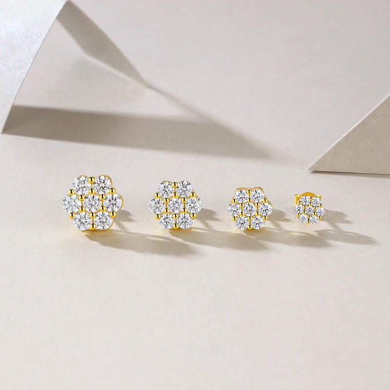Top-quality Moissanite Luxury And Fashionable Light Luxury Jewelry Silver Stud Earrings