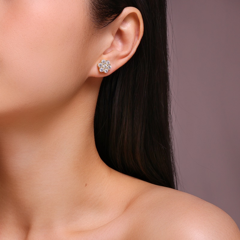 Top-quality Moissanite Luxury And Fashionable Light Luxury Jewelry Silver Stud Earrings