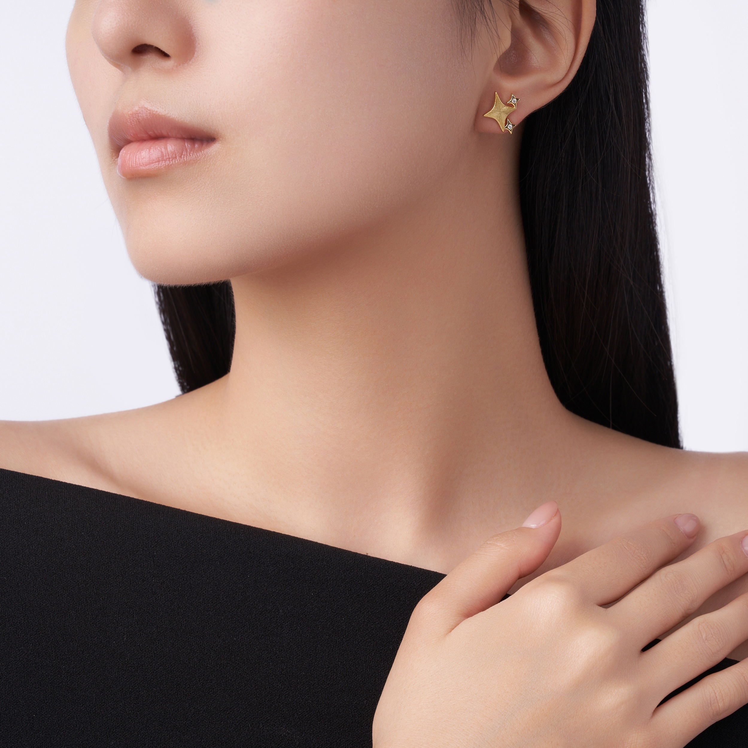 Top-quality Moissanite Luxury And Fashionable Light Luxury Jewelry Silver Stud Earrings