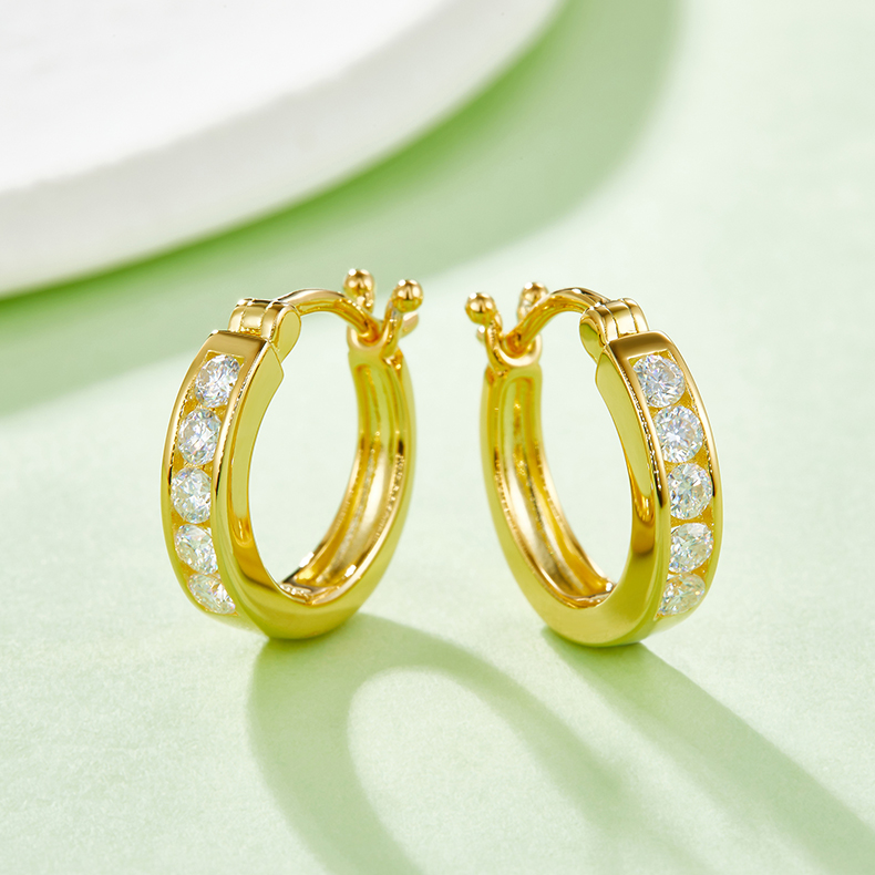 Top-quality Moissanite Luxury And Fashionable Light Luxury Jewelry Silver Stud Earrings