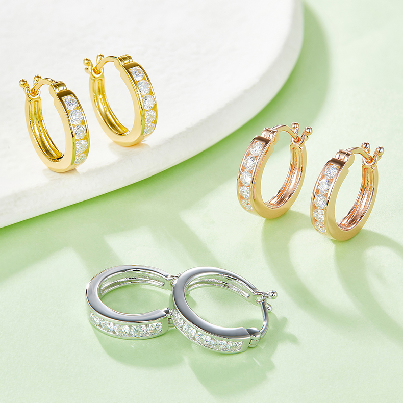 Top-quality Moissanite Luxury And Fashionable Light Luxury Jewelry Silver Stud Earrings