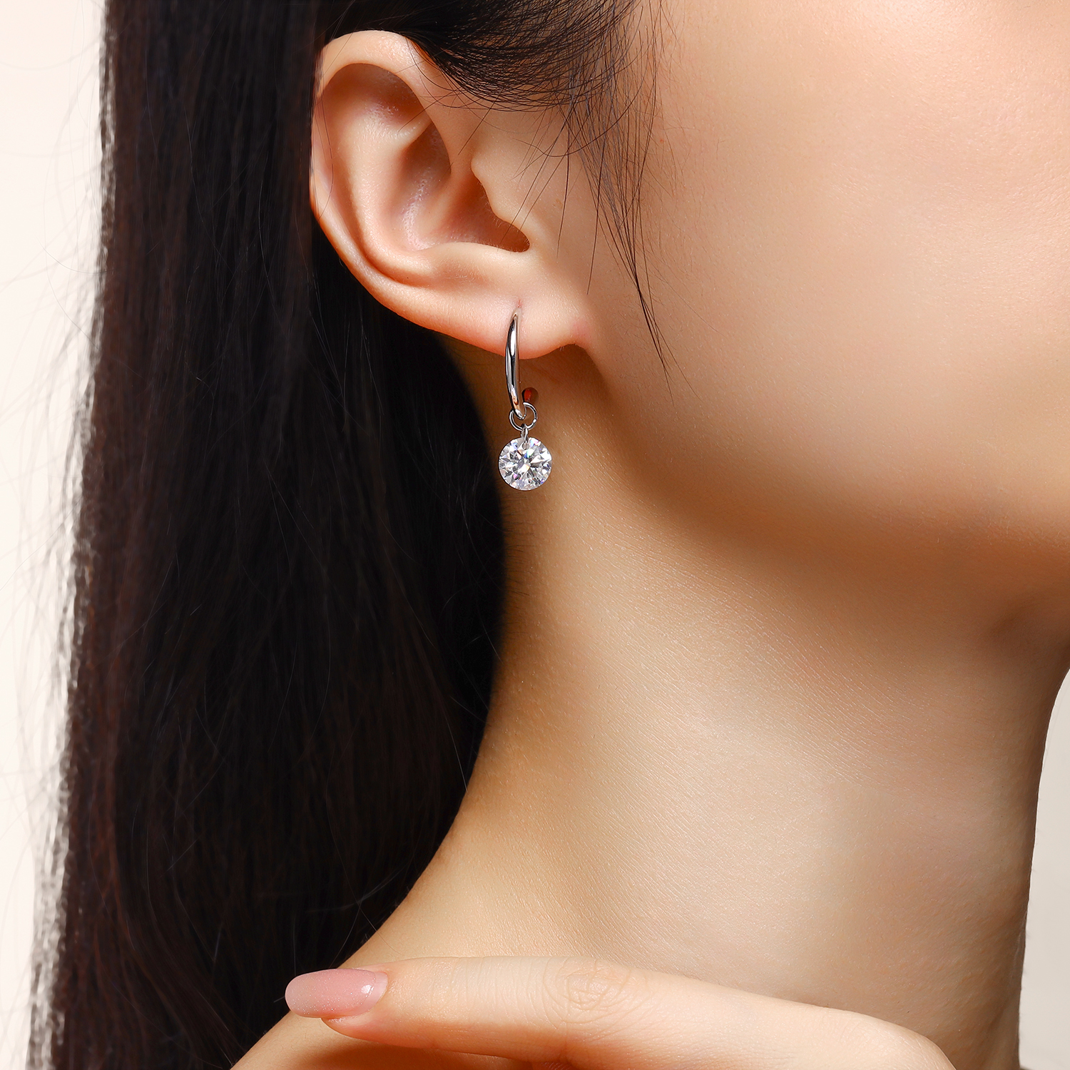 Top-quality Moissanite Luxury And Fashionable Light Luxury Jewelry Silver Stud Earrings