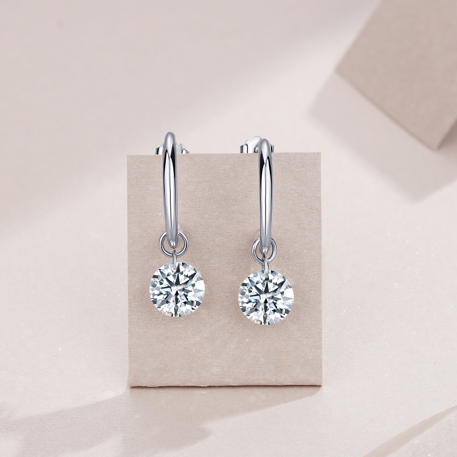 Top-quality Moissanite Luxury And Fashionable Light Luxury Jewelry Silver Stud Earrings