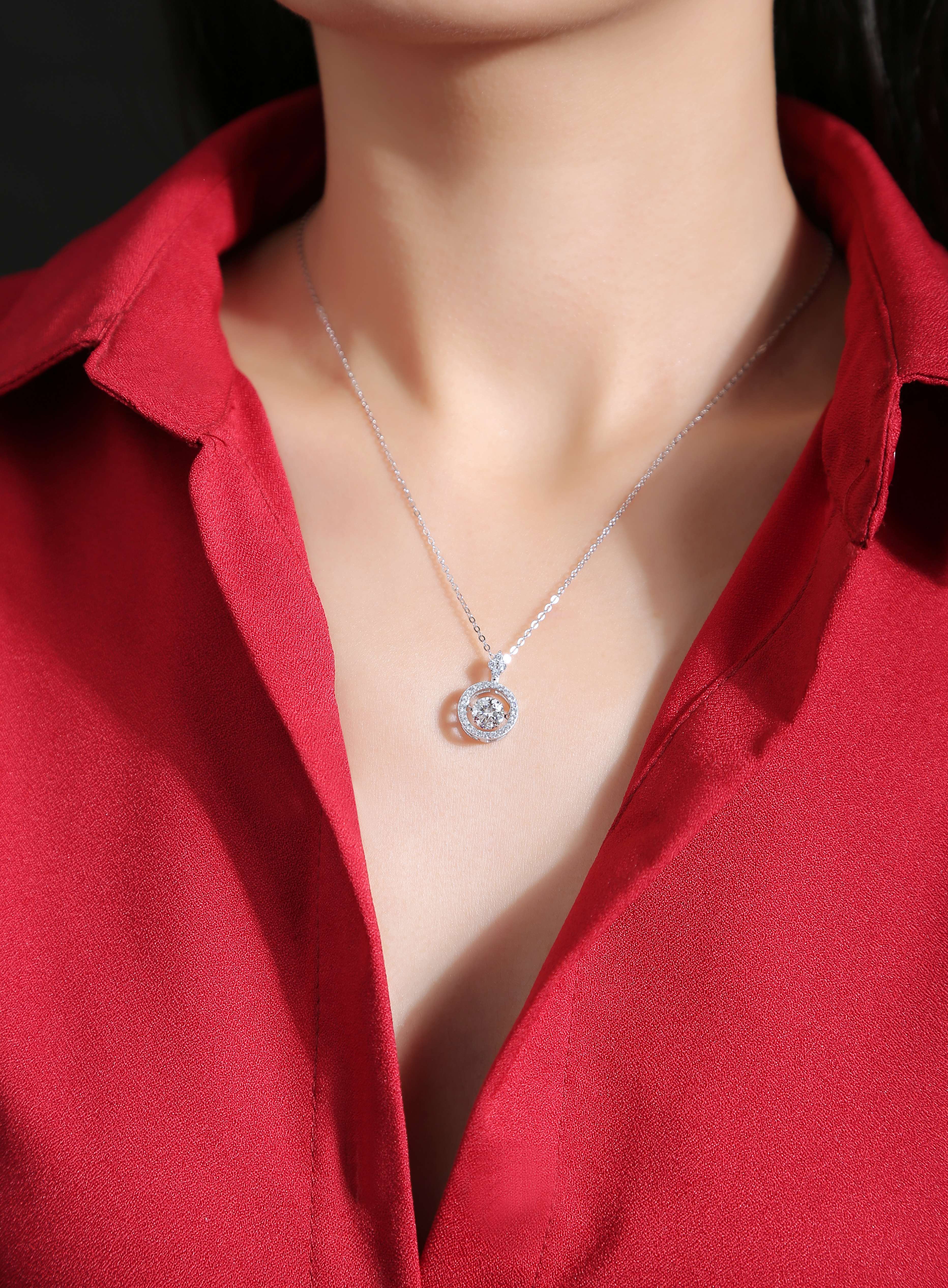 Touch - A Fashionable And Trendy Necklace Pendant Set With 1-carat Top-quality Moissanite