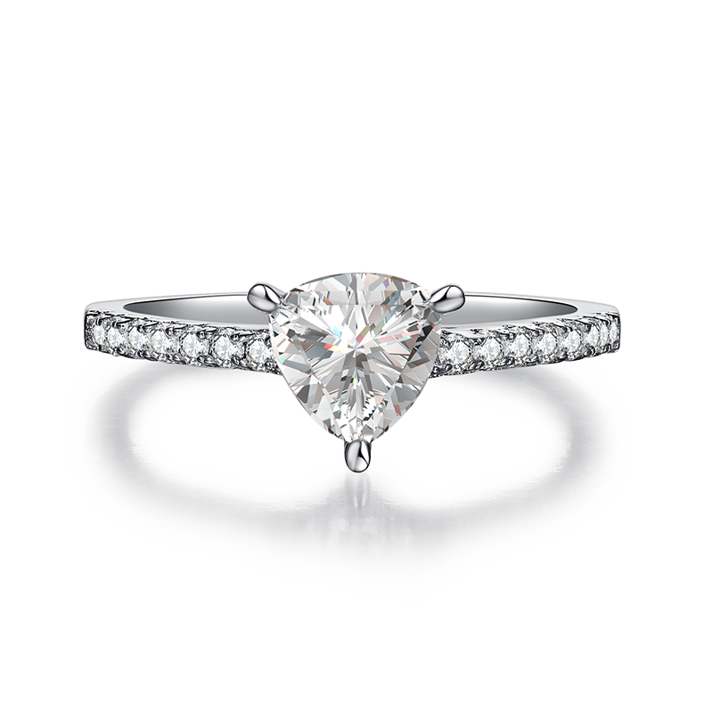 Triangular Moissanite Set With Top-quality Moissanite Luxury And Fashionable Light Luxury