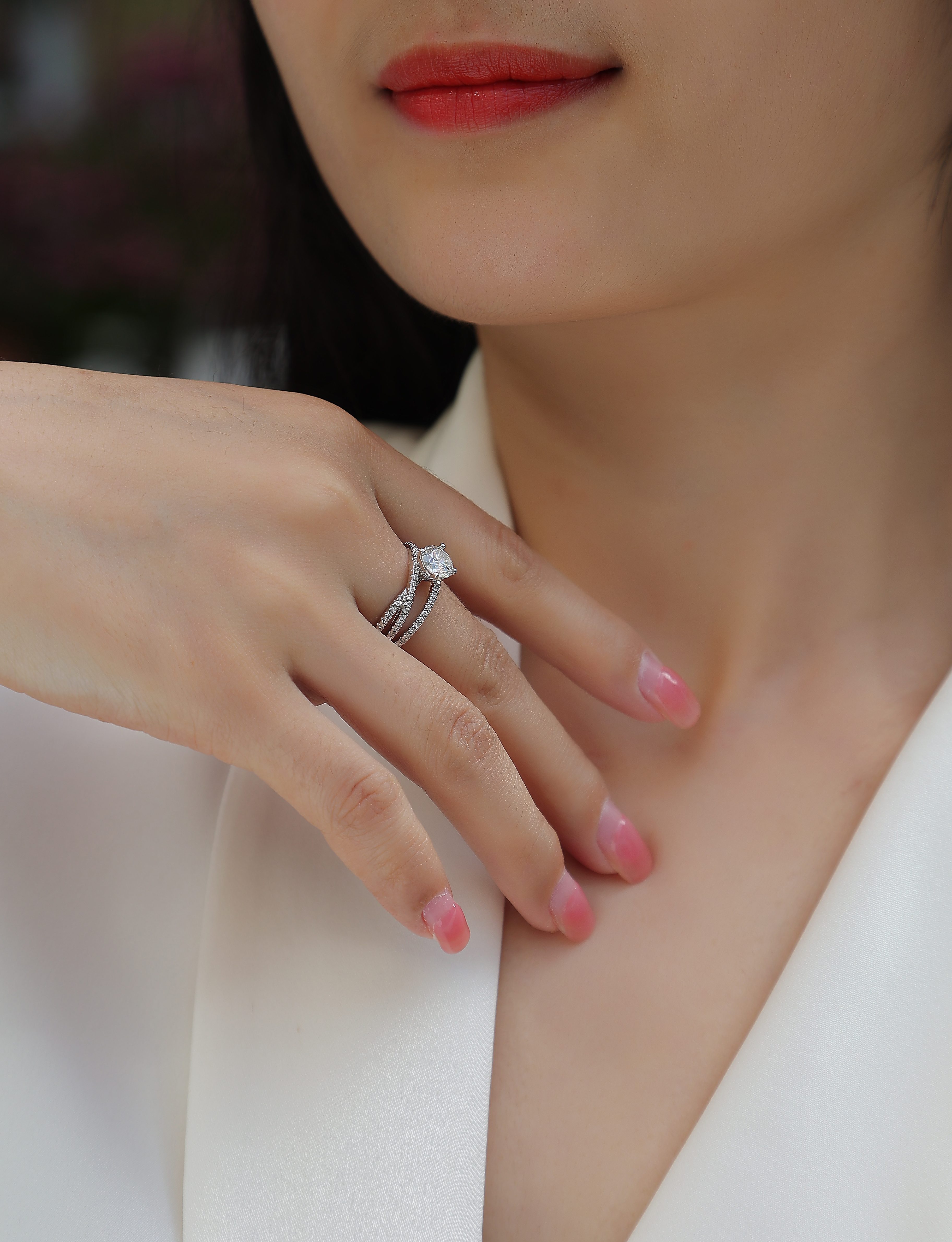 Immaginazione sfrenata: una fede nuziale con diamante in argento Moissanite di alta qualità da 1 carato