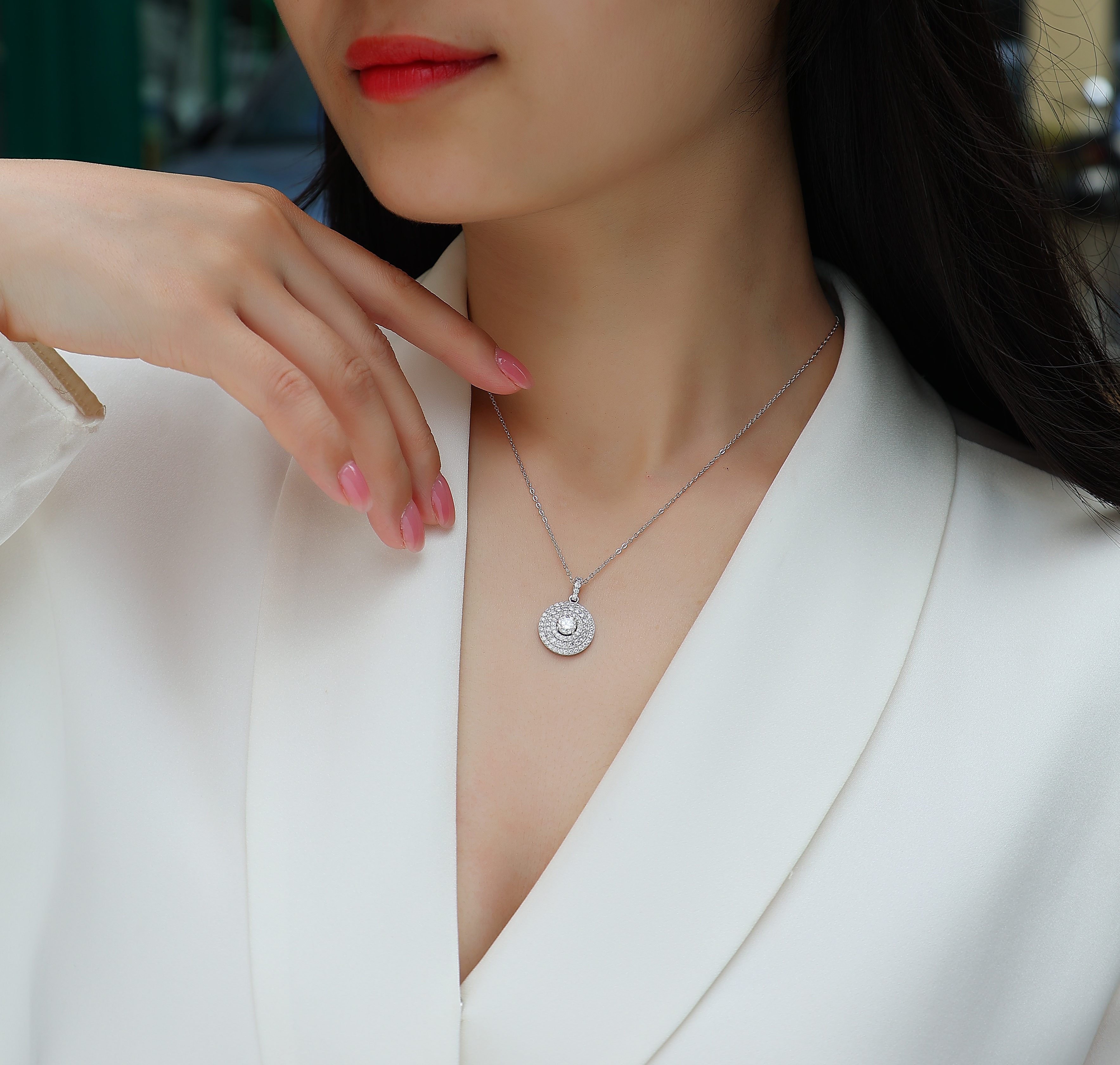 White Dune - A Fashionable And Light Luxury Jewelry Pendant Necklace Set With Top-quality
