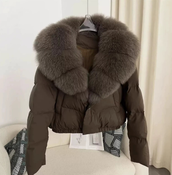 Women's Detachable-hood High-waisted Short Puffer Coat With A Large Fur Collar