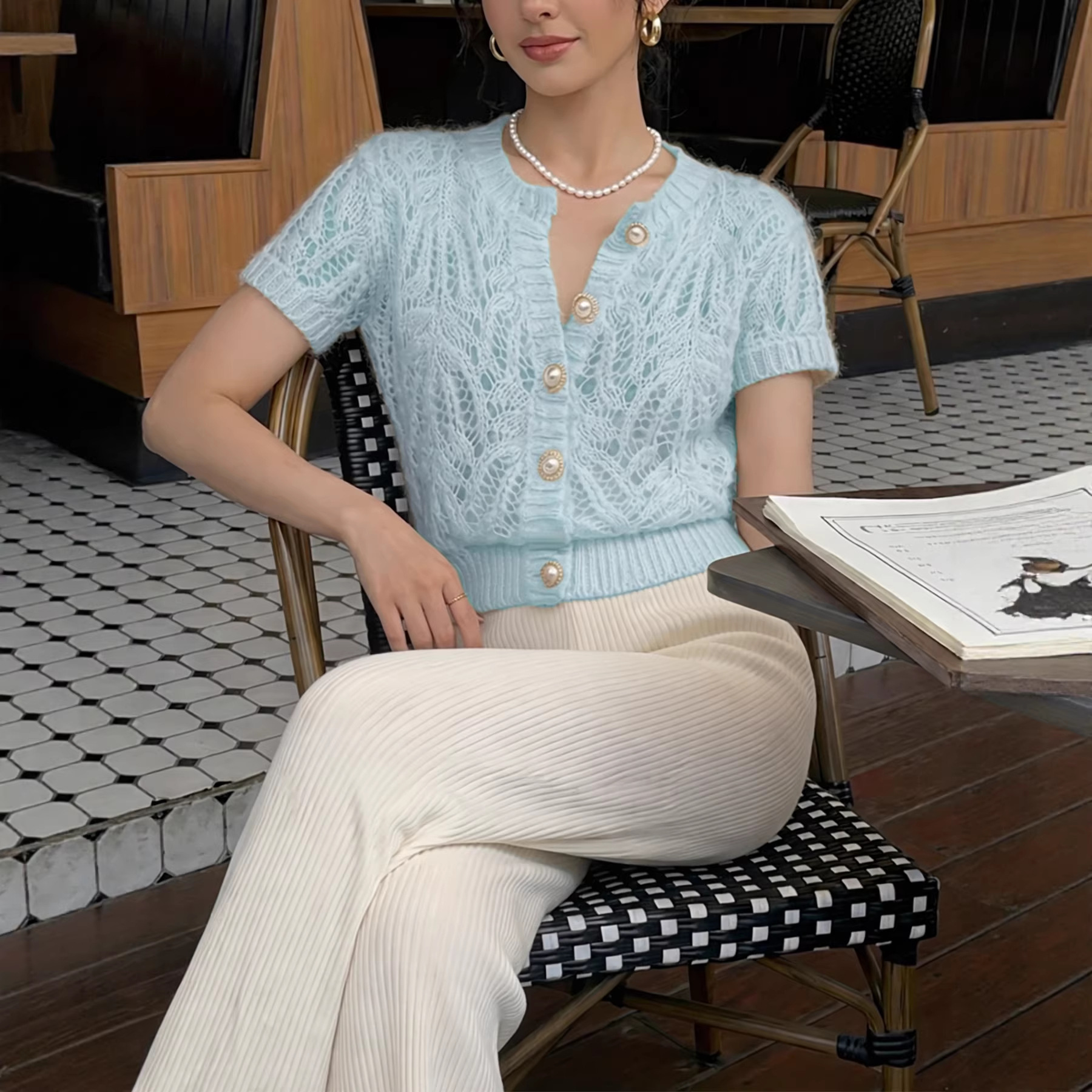 Women's Hollow-out Round-neck Pearl-button Solid-color Short-sleeve Top