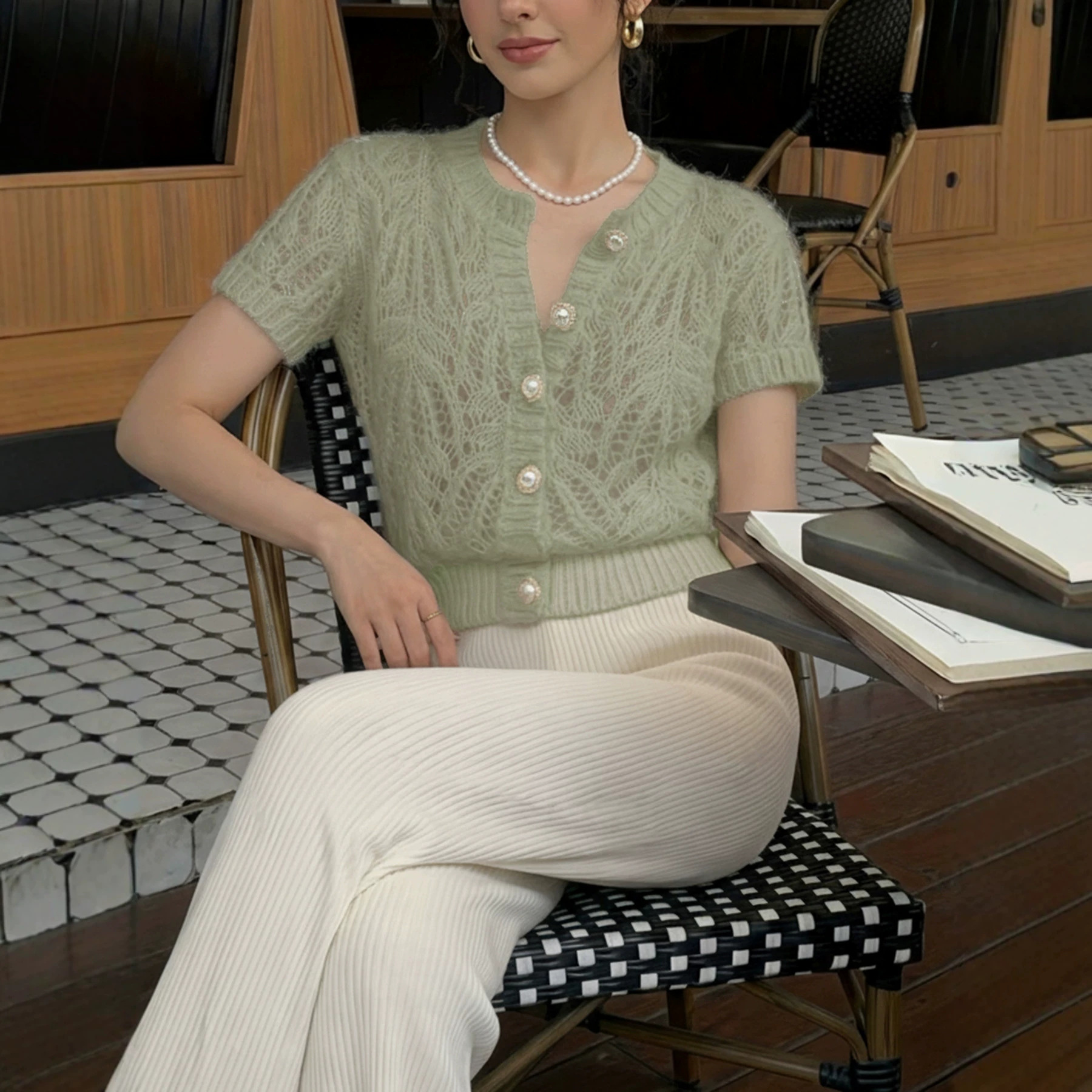 Women's Hollow-out Round-neck Pearl-button Solid-color Short-sleeve Top