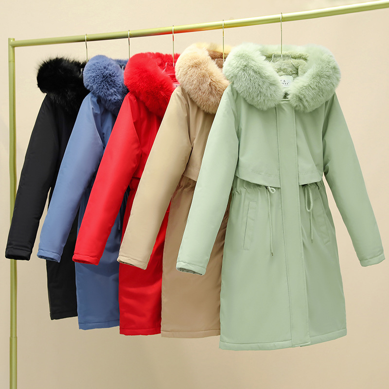 Women's Loose-fitting Coat With A Large Fur Collar
