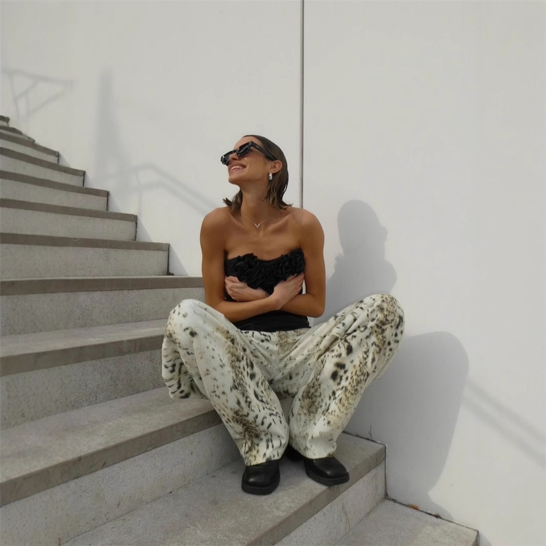 Women's Retro Washed Leopard-print Jeans