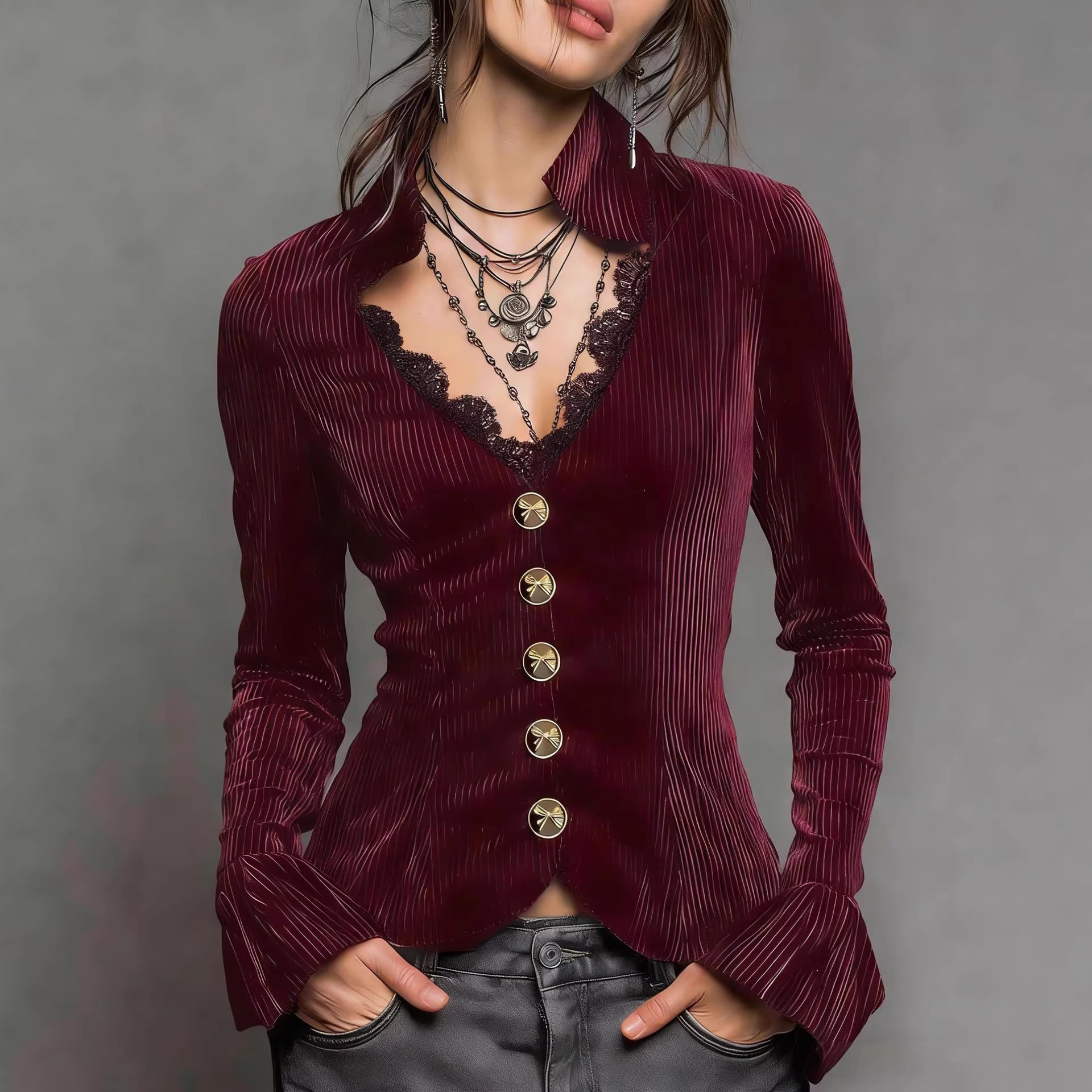 Women's V-neck Slim-fit Long-sleeve Top New Style