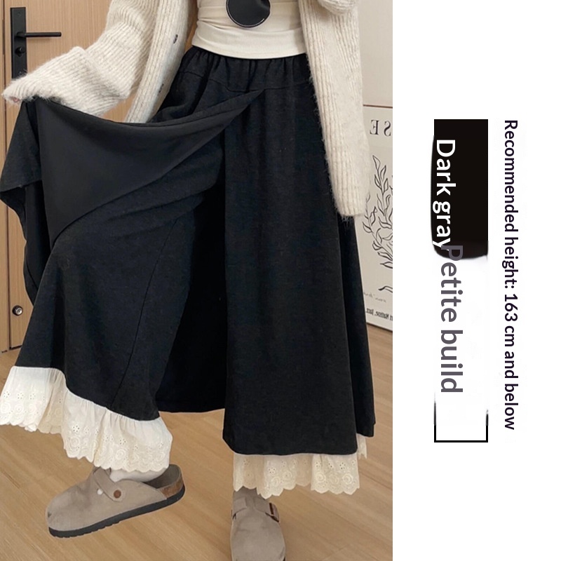 Ženske pantalone širokih nogavica sa obrubom od čipke
