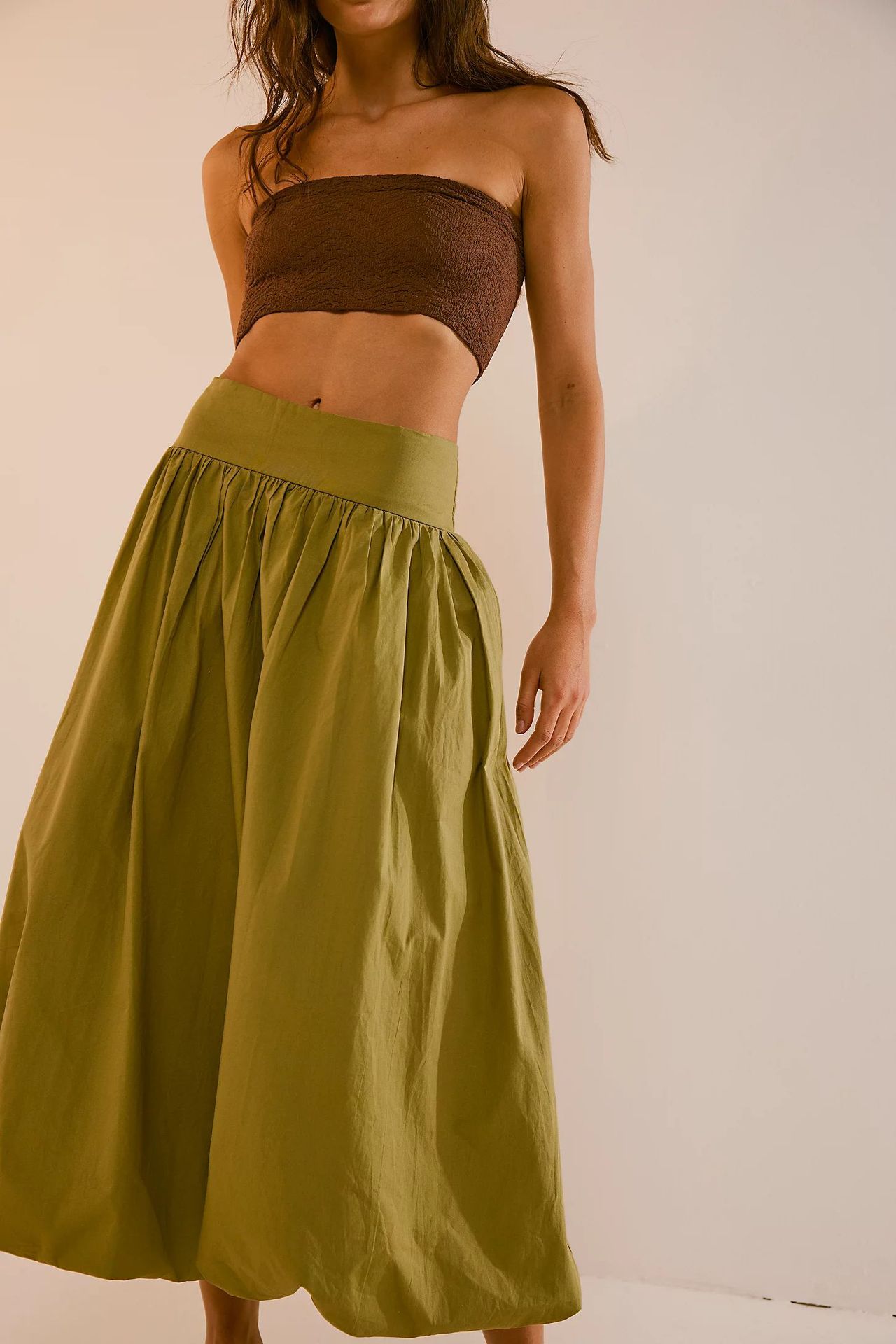 Womens Pocketed Pleated Elastic-Waist Flared Skirt