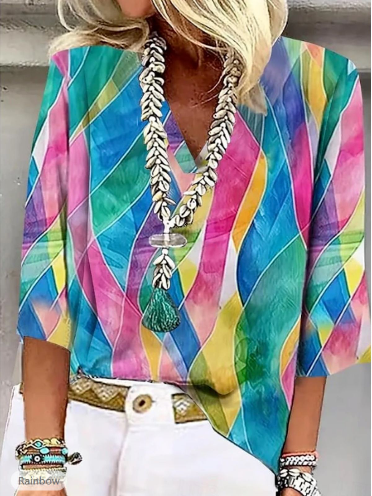 Womens Printed V-neck Top With An Asymmetrical Hem