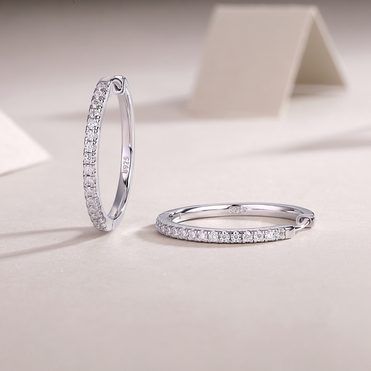Yuedong Light - Premium Moissanite Luxury Fashion Light Luxury Jewelry Silver Stud